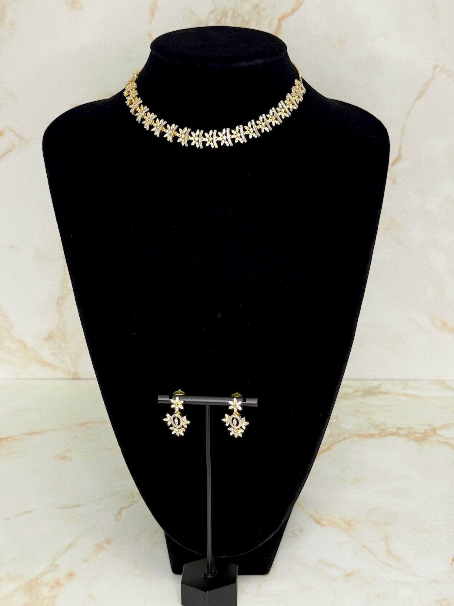 White Stone Necklace Set